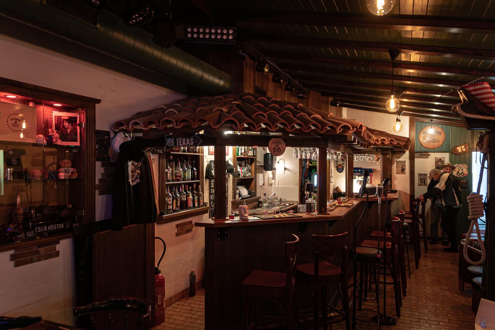 Ambiance Bonanza Pub